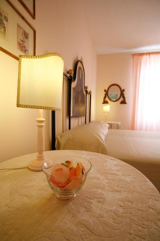 Villa Amelia Rooms Марина-ді-П'єтразанта Номер фото
