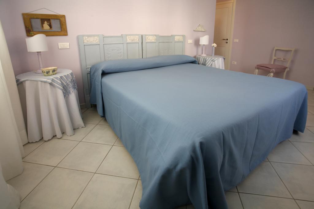 Villa Amelia Rooms Марина-ді-П'єтразанта Екстер'єр фото